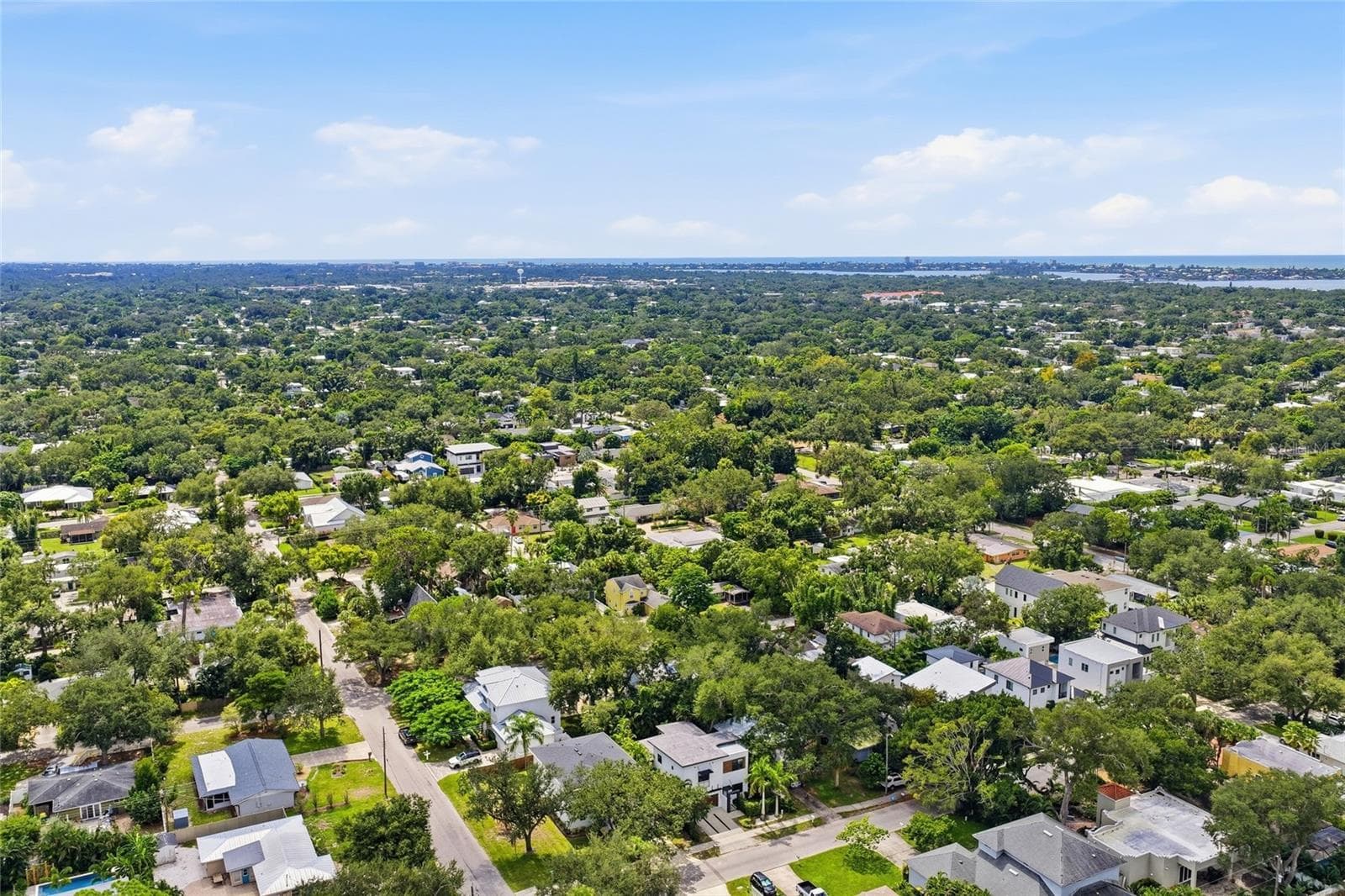 Single Family Residence at 2476 FLOYD ST, SARASOTA, photo 49 of 75