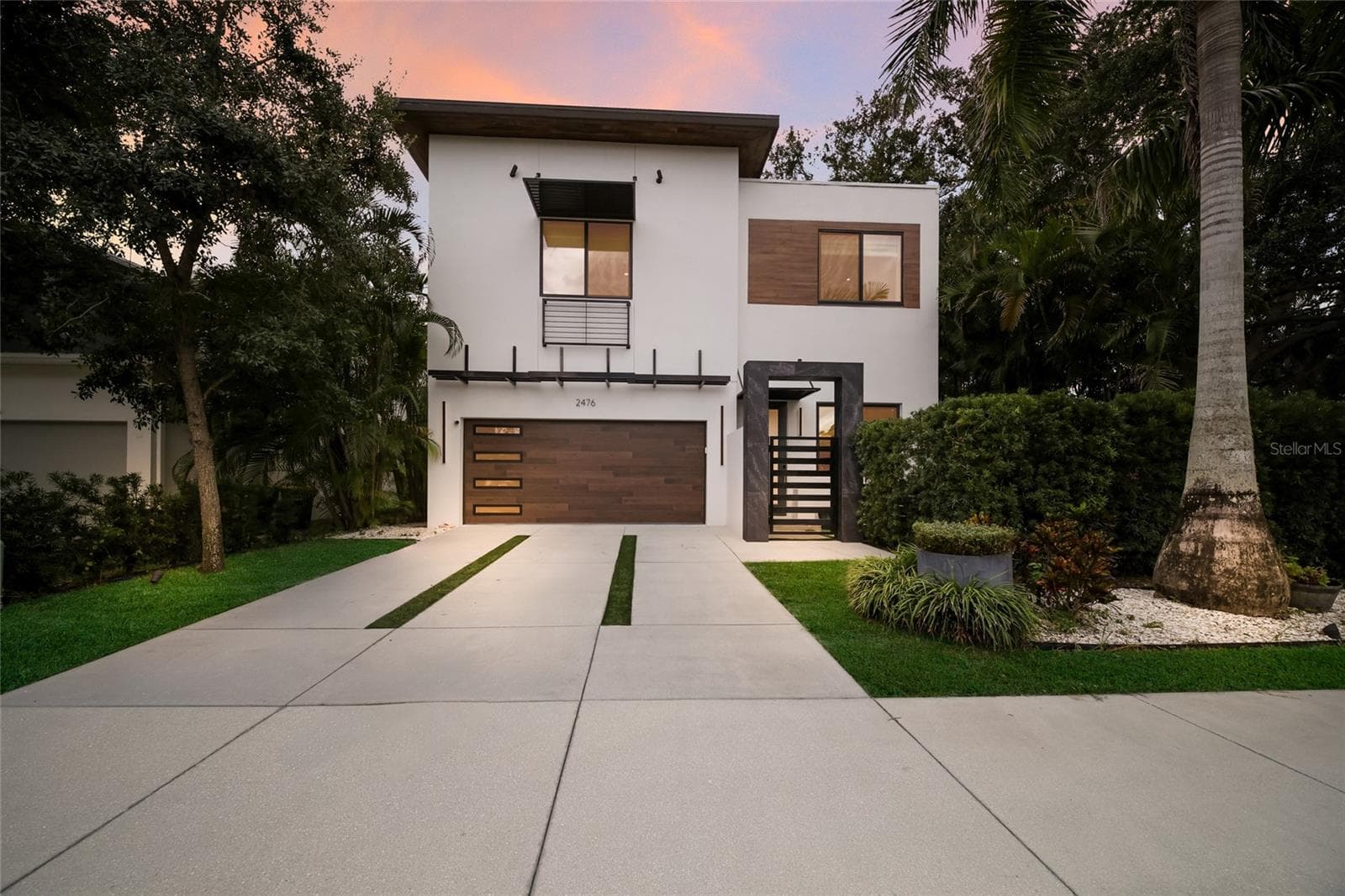 Single Family Residence at 2476 FLOYD ST, SARASOTA, photo 54 of 75