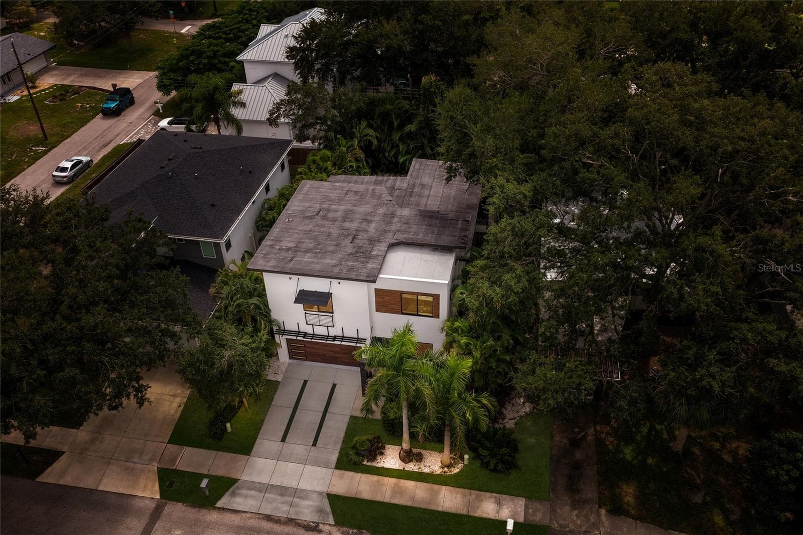 Single Family Residence at 2476 FLOYD ST, SARASOTA, photo 59 of 75