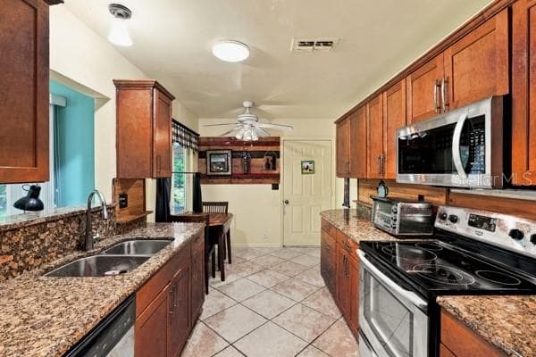 Single Family Residence at 17565 SE 102ND AVE, SUMMERFIELD, photo 7 of 50