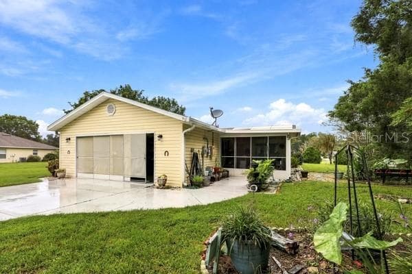 Single Family Residence at 17565 SE 102ND AVE, SUMMERFIELD, photo 27 of 50