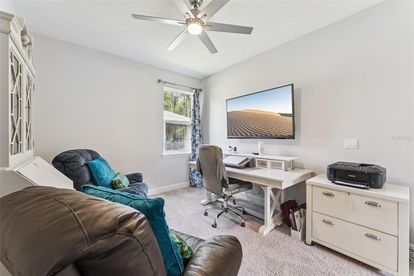 13' x 10'6" Den/Office w/ a ceiling fan - 1305 HAYTON AVE., DELAND
