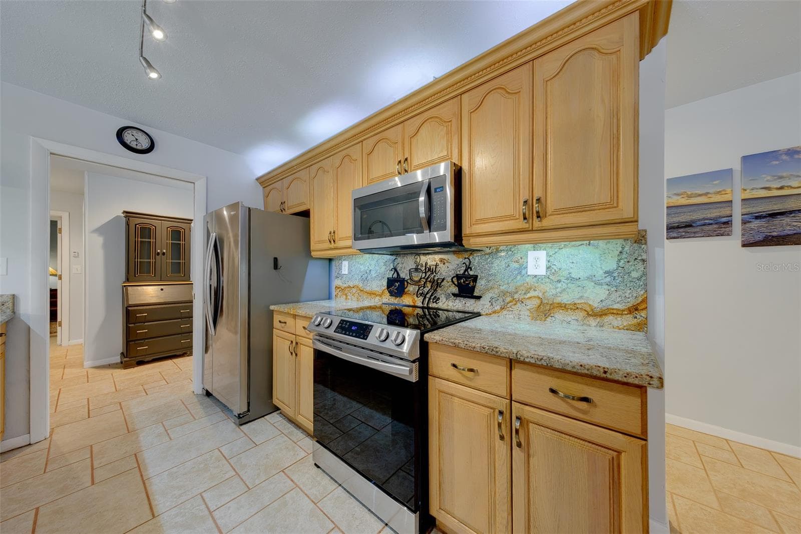 Single Family Residence at 3 BIRDIE LN, PALM HARBOR, photo 15 of 57