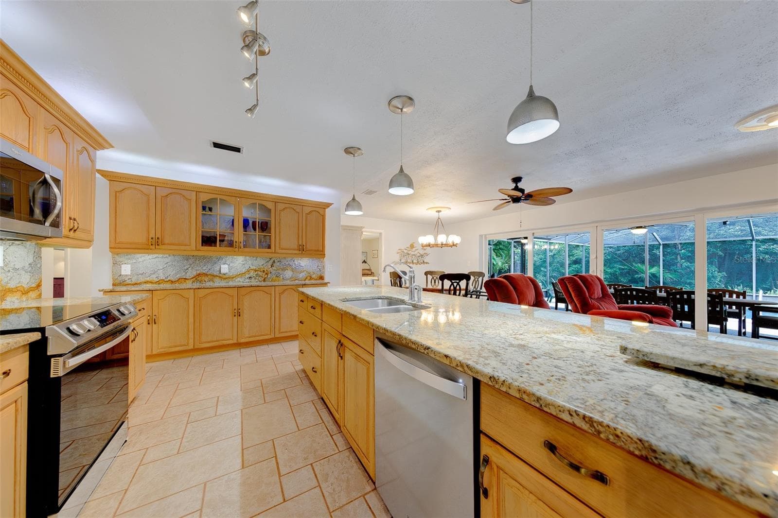 Single Family Residence at 3 BIRDIE LN, PALM HARBOR, photo 16 of 57
