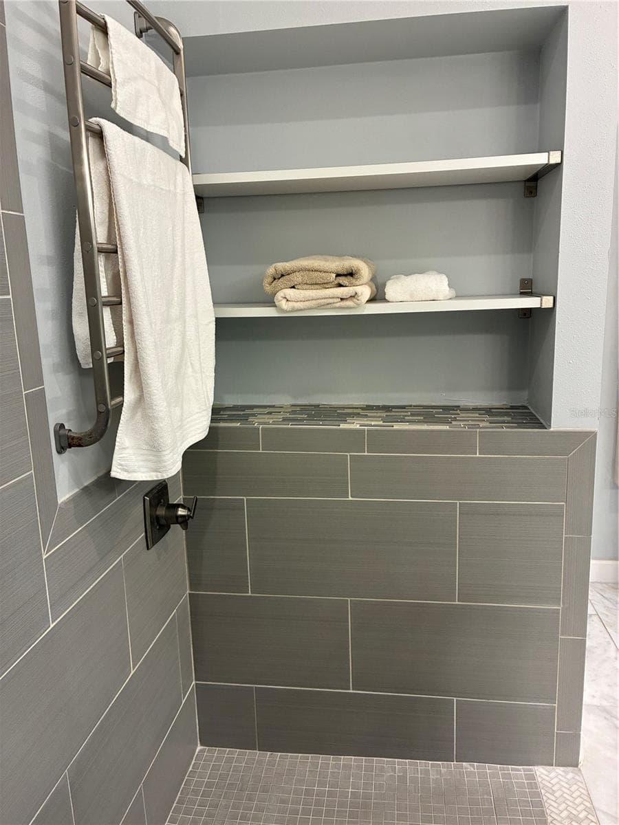 Master shower - 14212 SUNRIVER AVE, ORLANDO