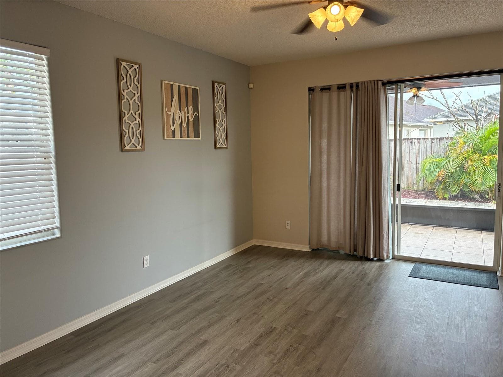 Living room - 14212 SUNRIVER AVE, ORLANDO