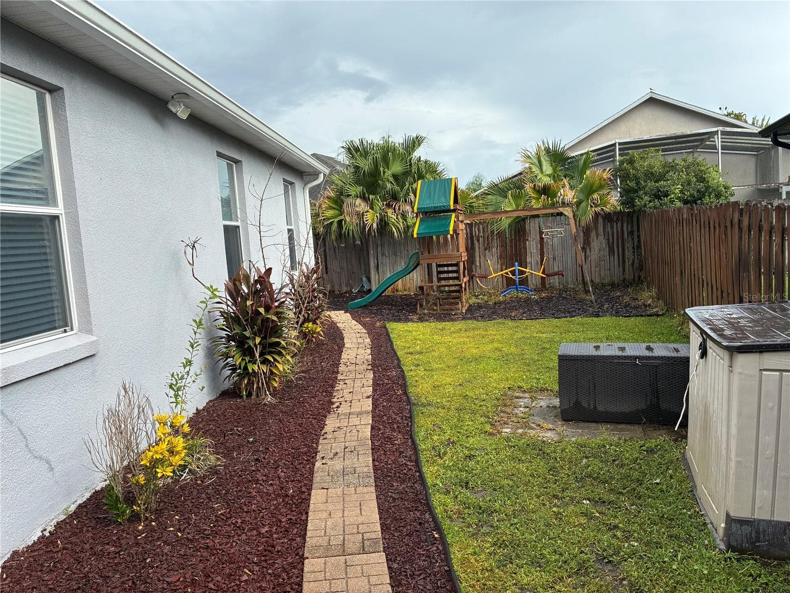 Right yard - 14212 SUNRIVER AVE, ORLANDO