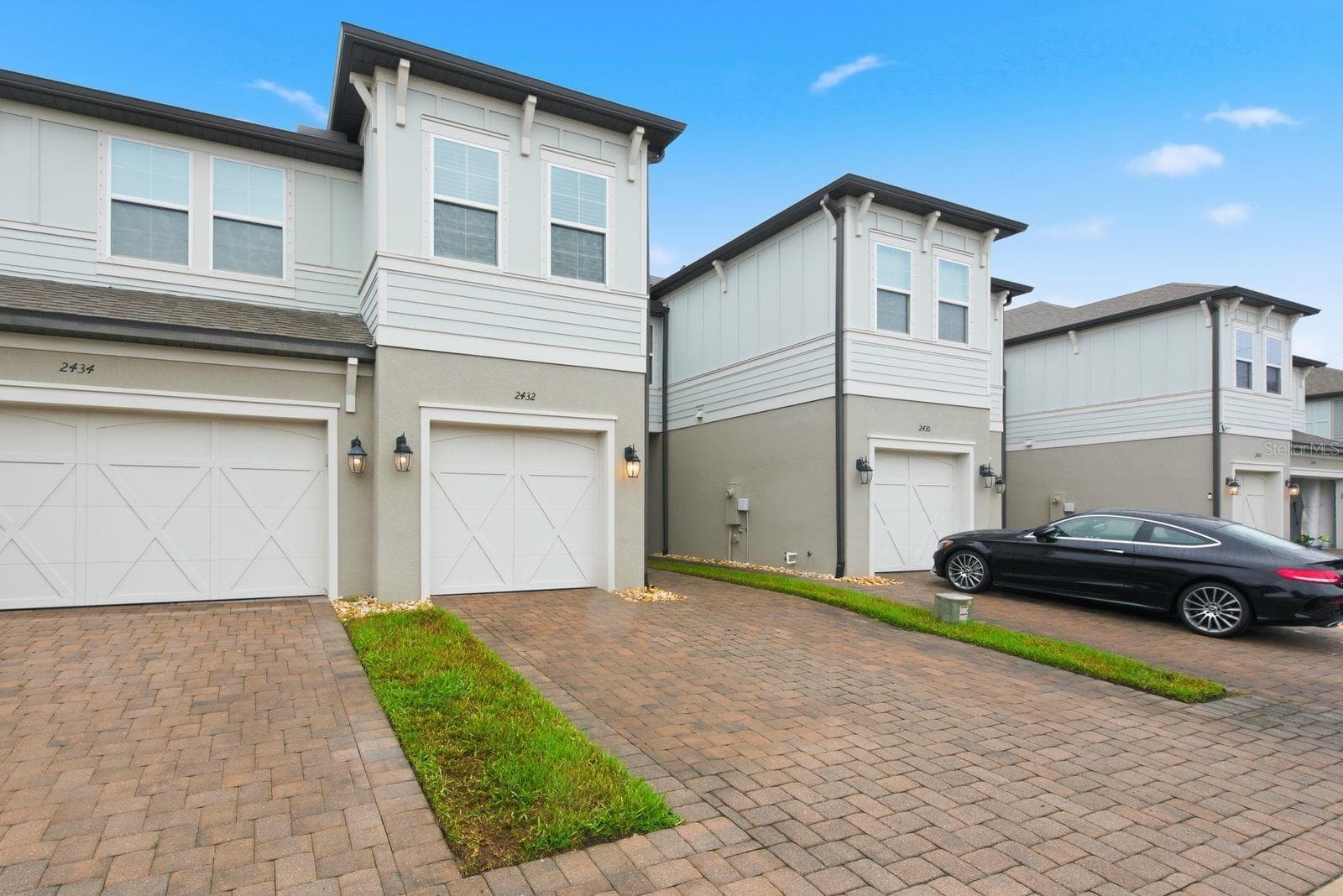 Single Family Residence at 2432 FOGGY CREEK CIR, CLEARWATER, photo 3 of 45