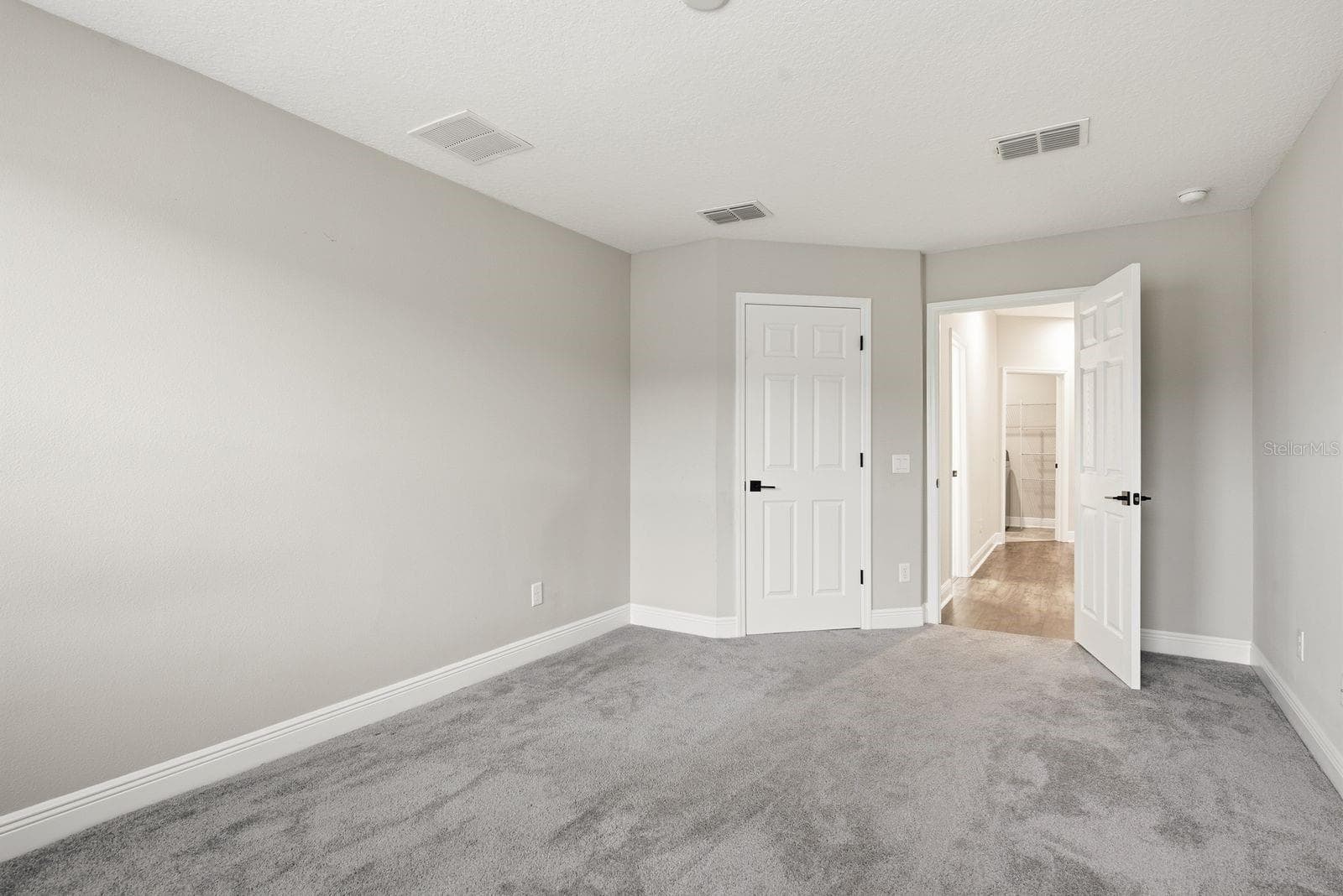 Single Family Residence at 2432 FOGGY CREEK CIR, CLEARWATER, photo 32 of 45