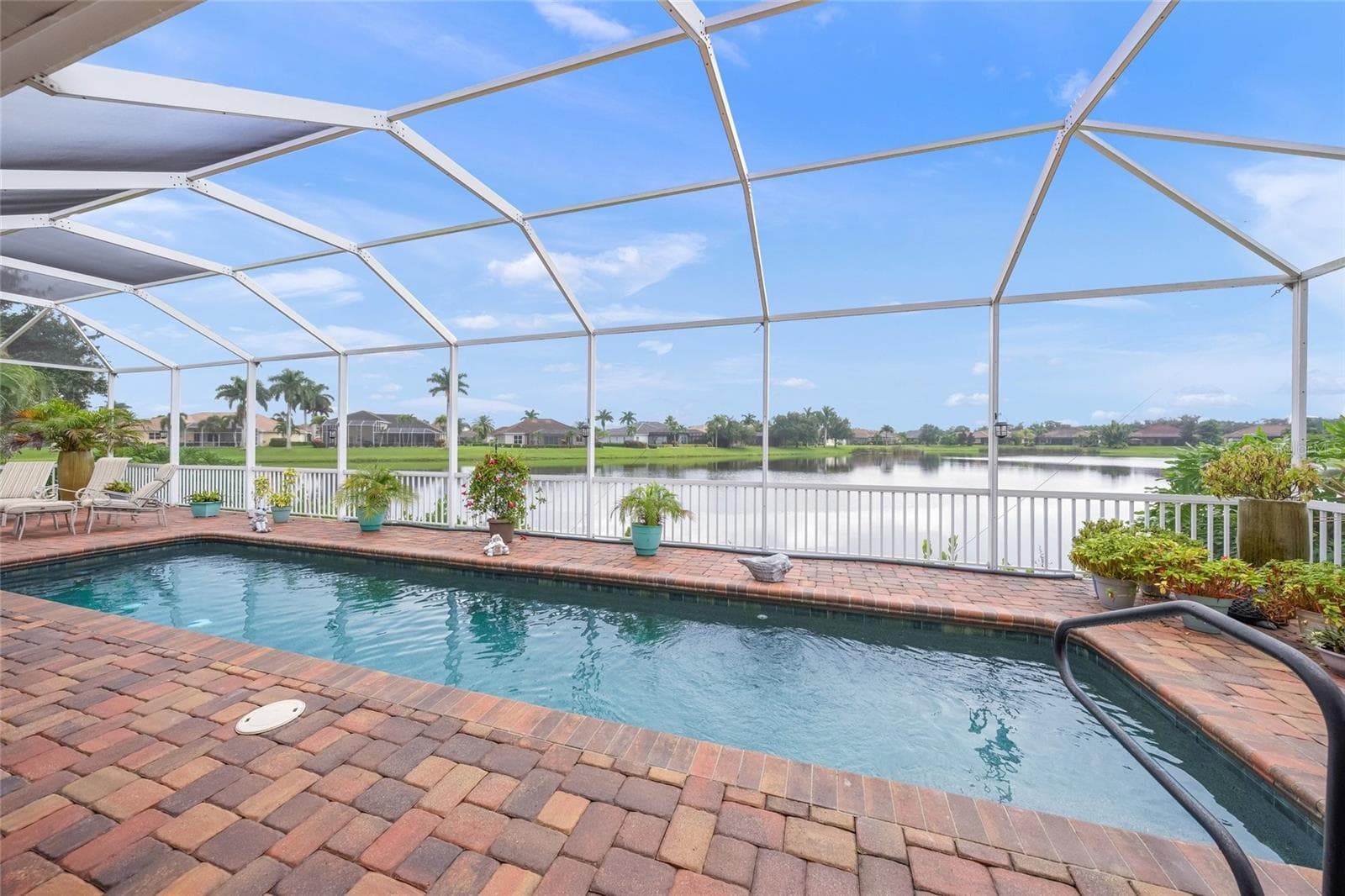 Single Family Residence at 2889 GRAZELAND DR, SARASOTA, photo 5 of 60