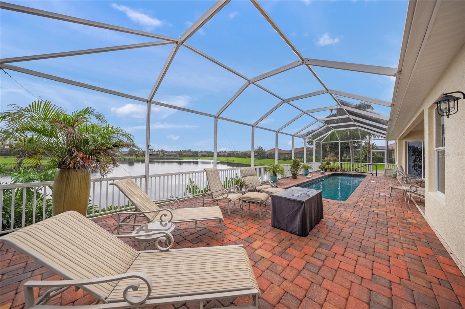 Single Family Residence at 2889 GRAZELAND DR, SARASOTA, photo 8 of 60
