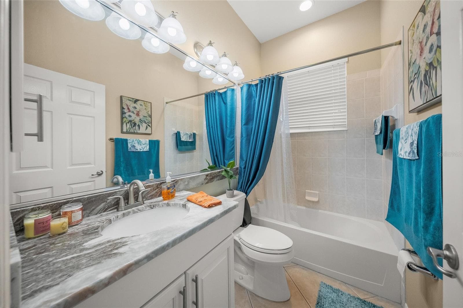 Single Family Residence at 2889 GRAZELAND DR, SARASOTA, photo 33 of 60