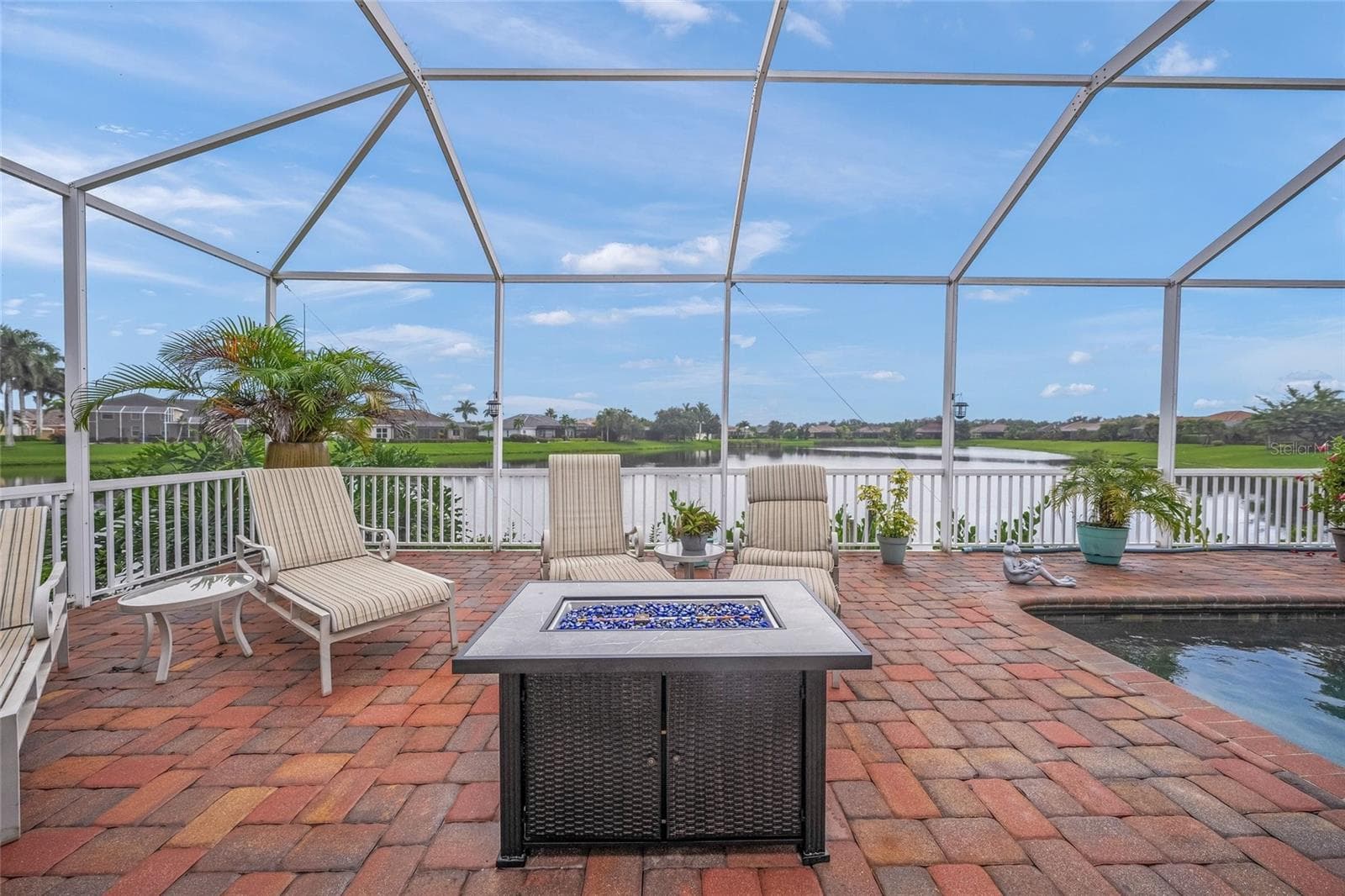 Single Family Residence at 2889 GRAZELAND DR, SARASOTA, photo 41 of 60