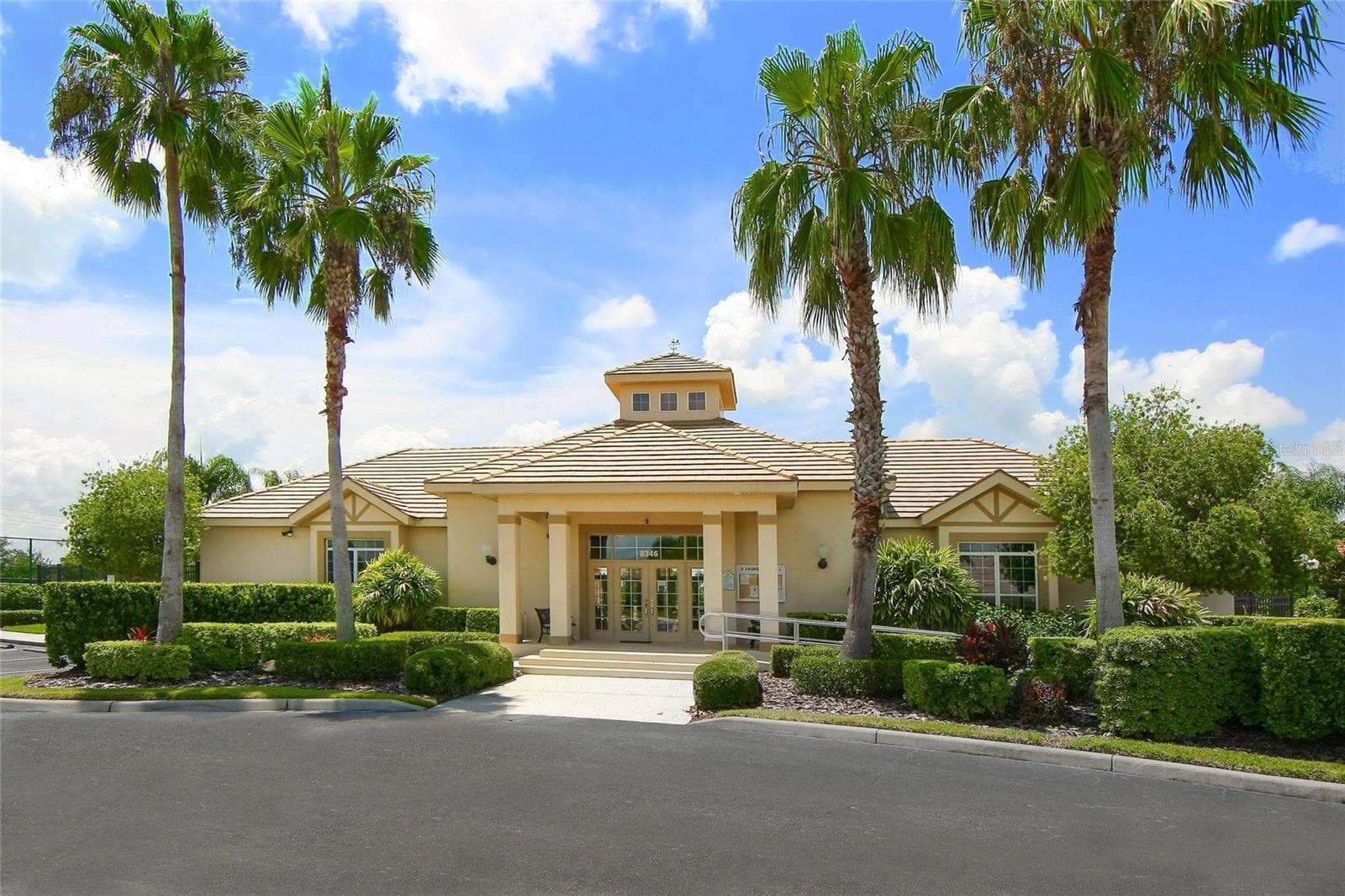 Single Family Residence at 2889 GRAZELAND DR, SARASOTA, photo 50 of 60