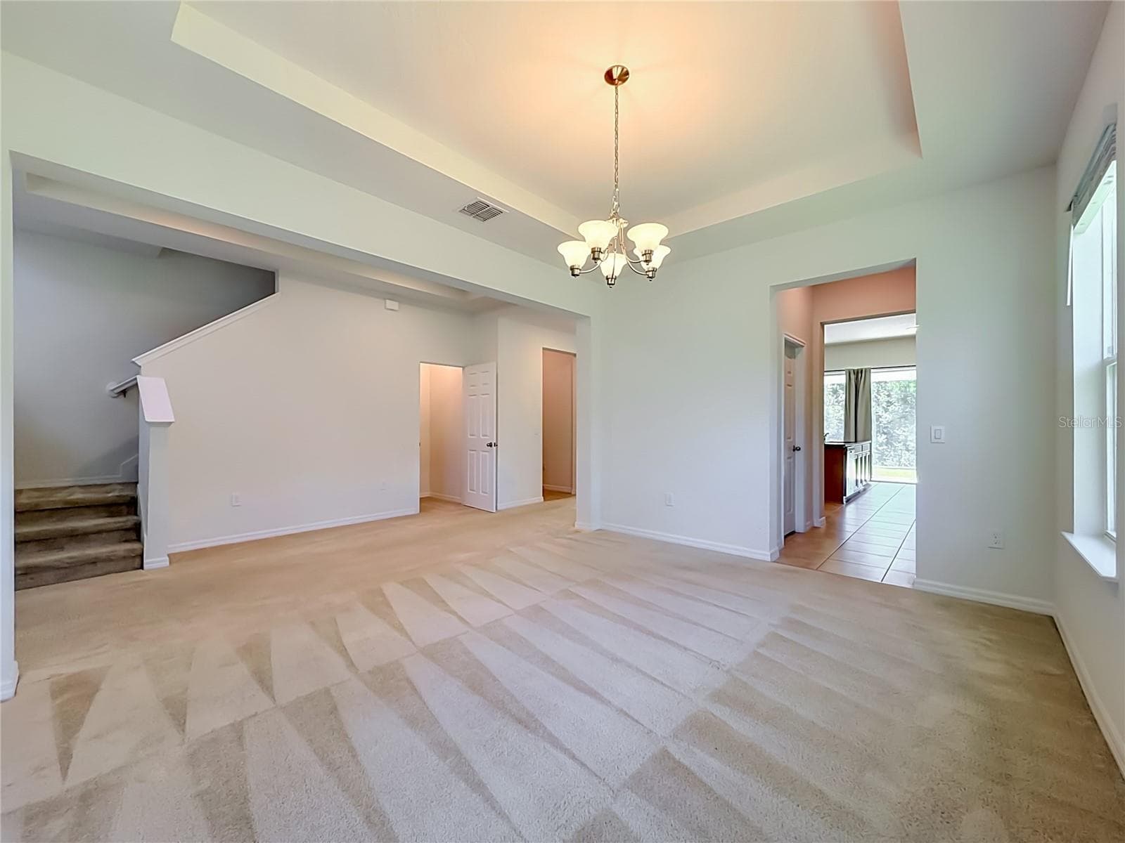 Single Family Residence at 10079 AUSTRINA OAK LOOP, WINTER GARDEN, photo 9 of 47