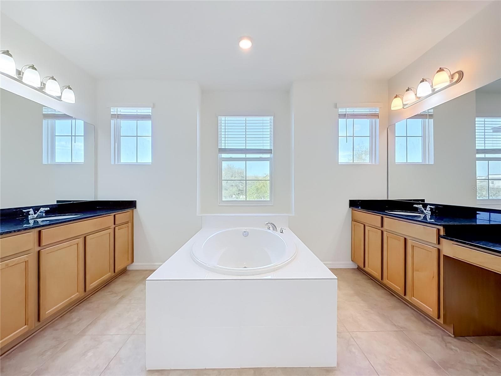 Single Family Residence at 10079 AUSTRINA OAK LOOP, WINTER GARDEN, photo 34 of 47