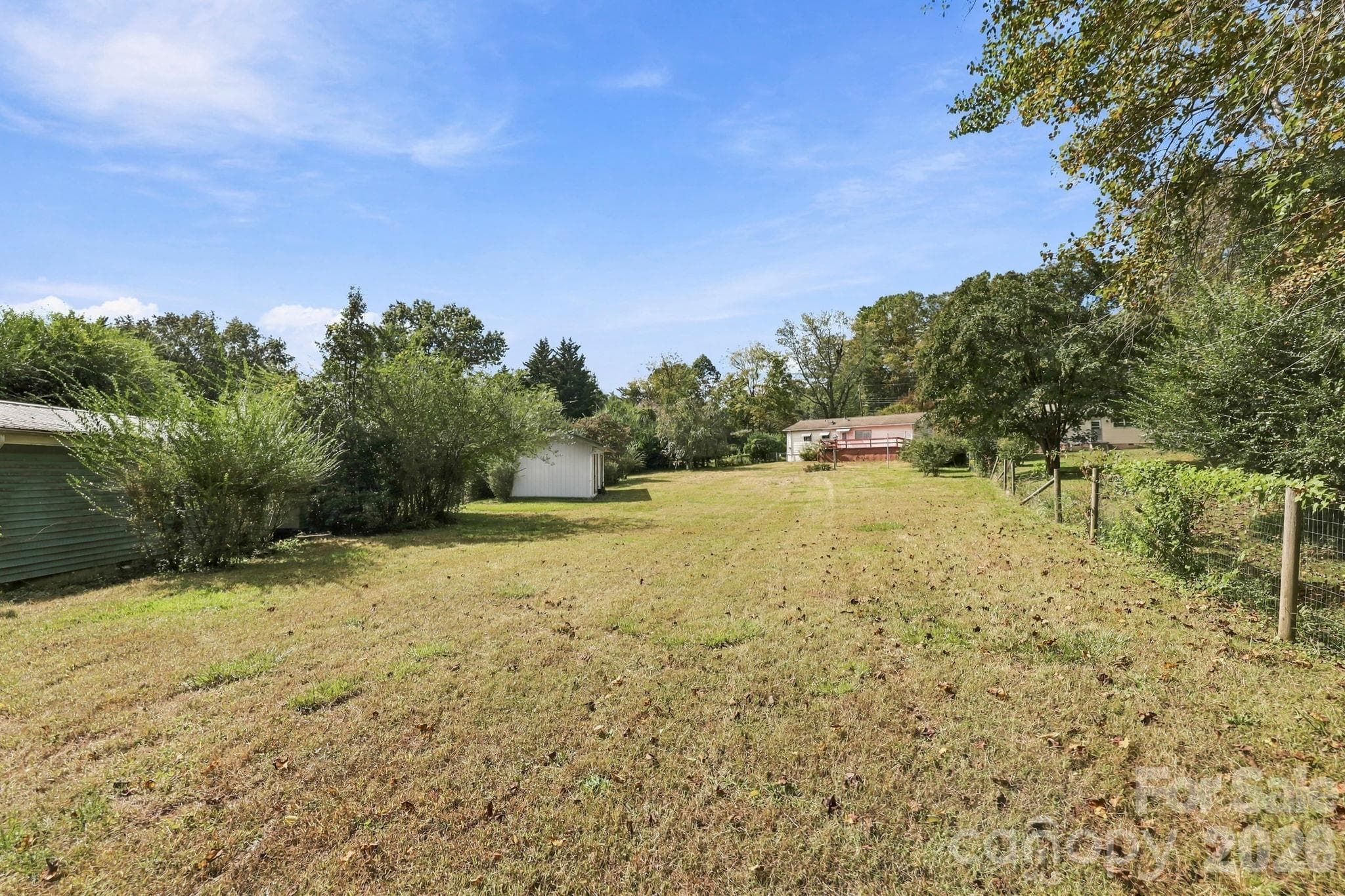 Spacious back yard - 648 Crystal Drive - 648 Crystal Drive, Hendersonville