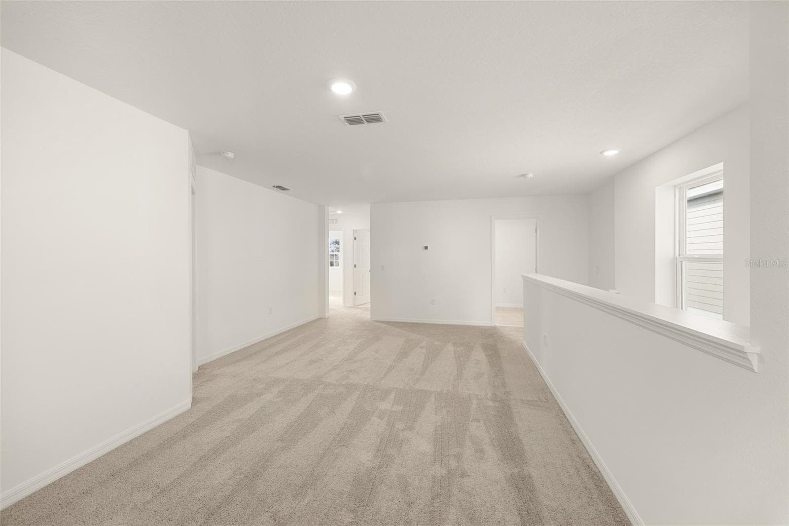 Loft - 1260 WHITE ASH LOOP, DELAND
