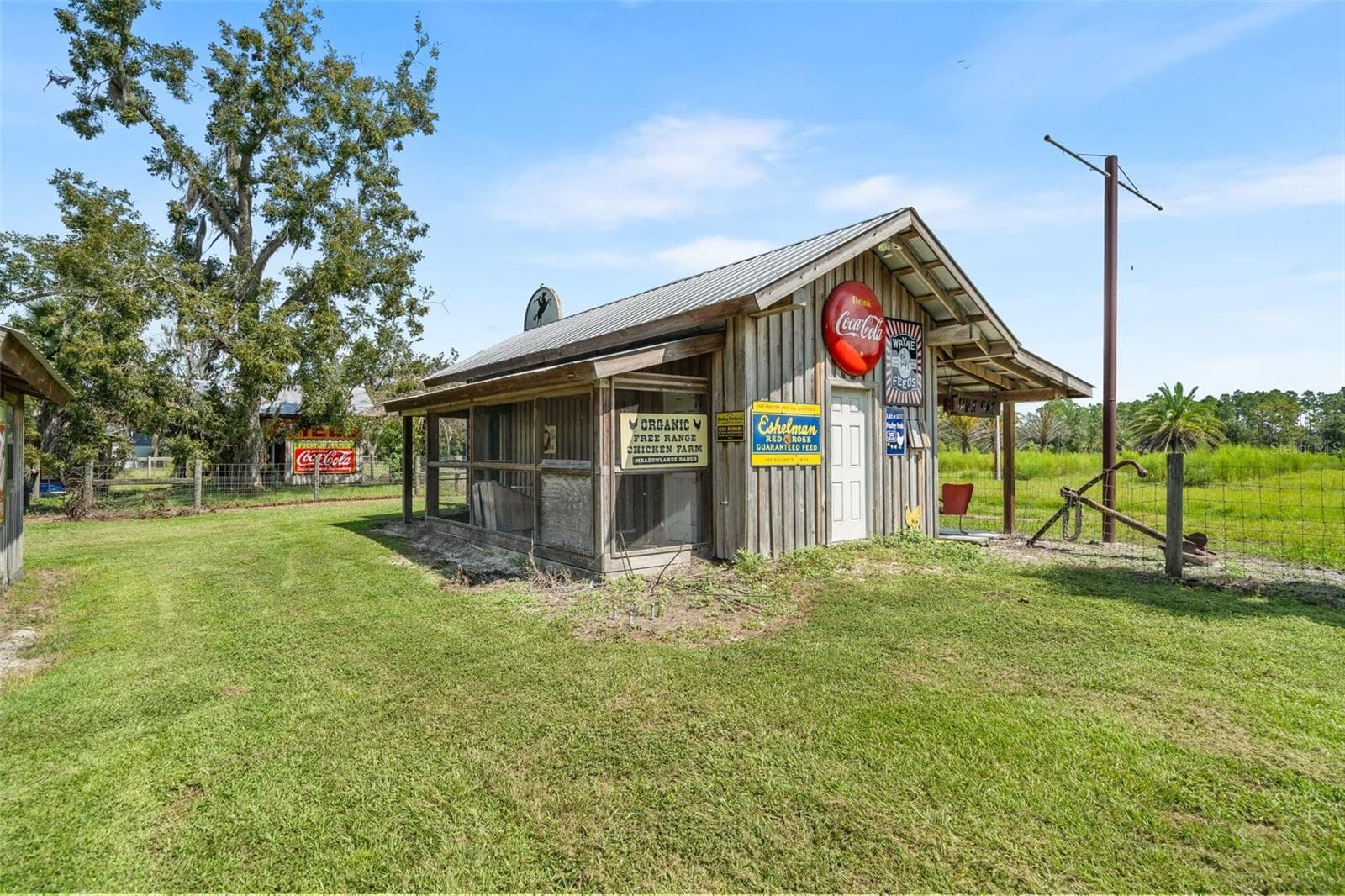 Single Family Residence at METES & BOUNDS, STARKE, photo 13 of 41