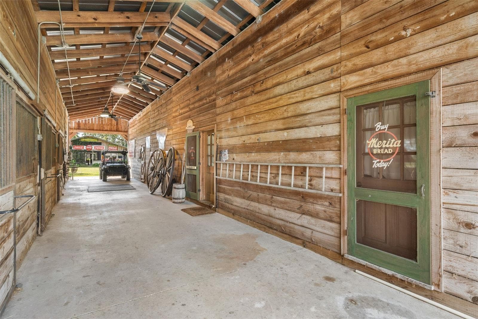 Single Family Residence at METES & BOUNDS, STARKE, photo 22 of 41