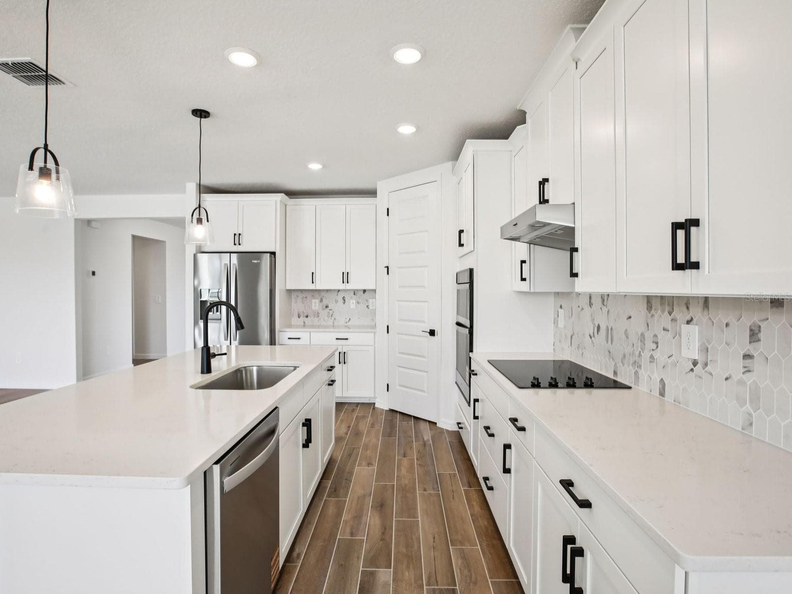 Photo is not of the actual home, but is an inspirational photo of builder’s model home and may depict options, furnishings, and/or decorator features that are not included. - 43 GARNI DR, PALM COAST