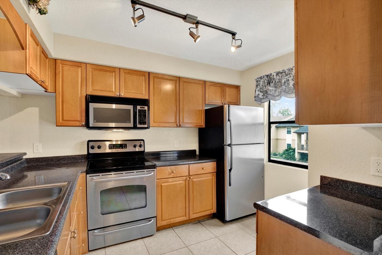 Condominium at 10199 SAILWINDS BLVD S #202, LARGO, photo 6 of 33