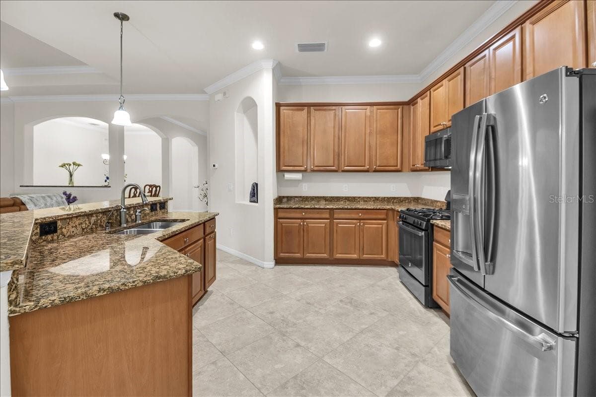 Single Family Residence at 13003 BELKNAP PL, BRADENTON, photo 9 of 42