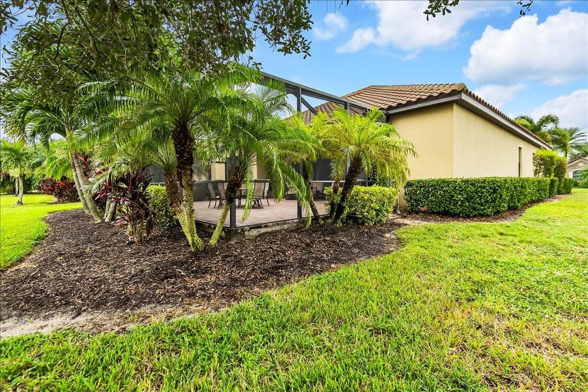 Single Family Residence at 13003 BELKNAP PL, BRADENTON, photo 38 of 42