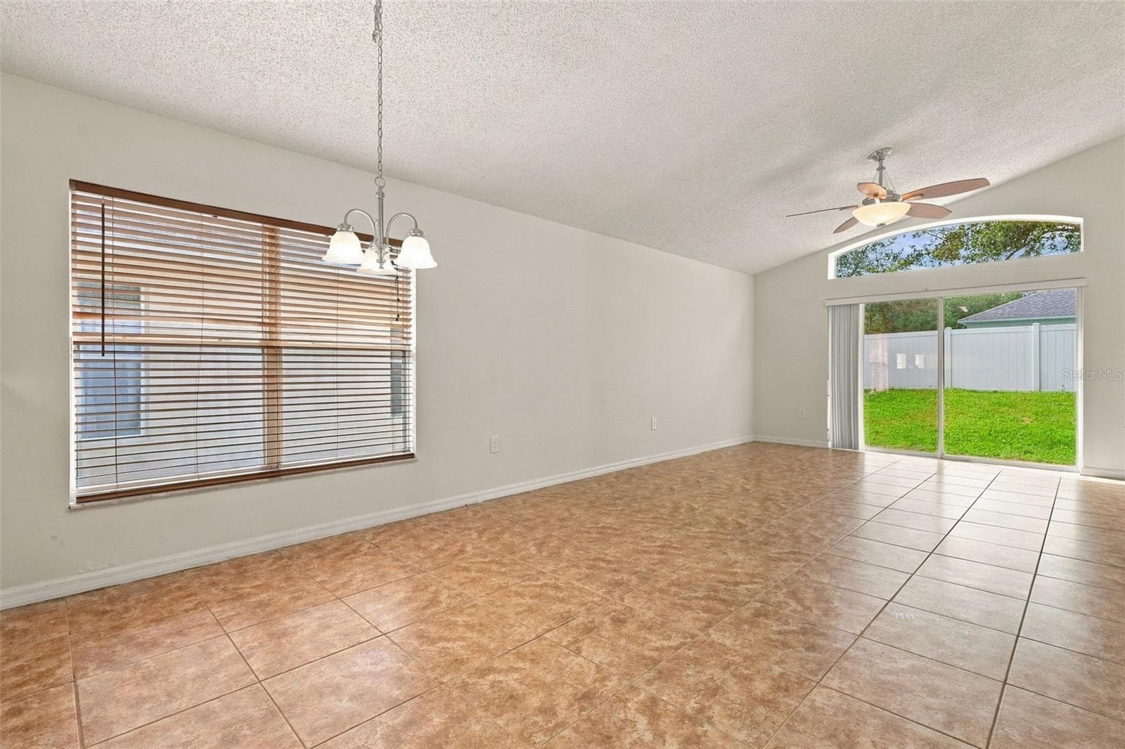 Family Room - 5742 ESSEX ISLE DR, ORLANDO