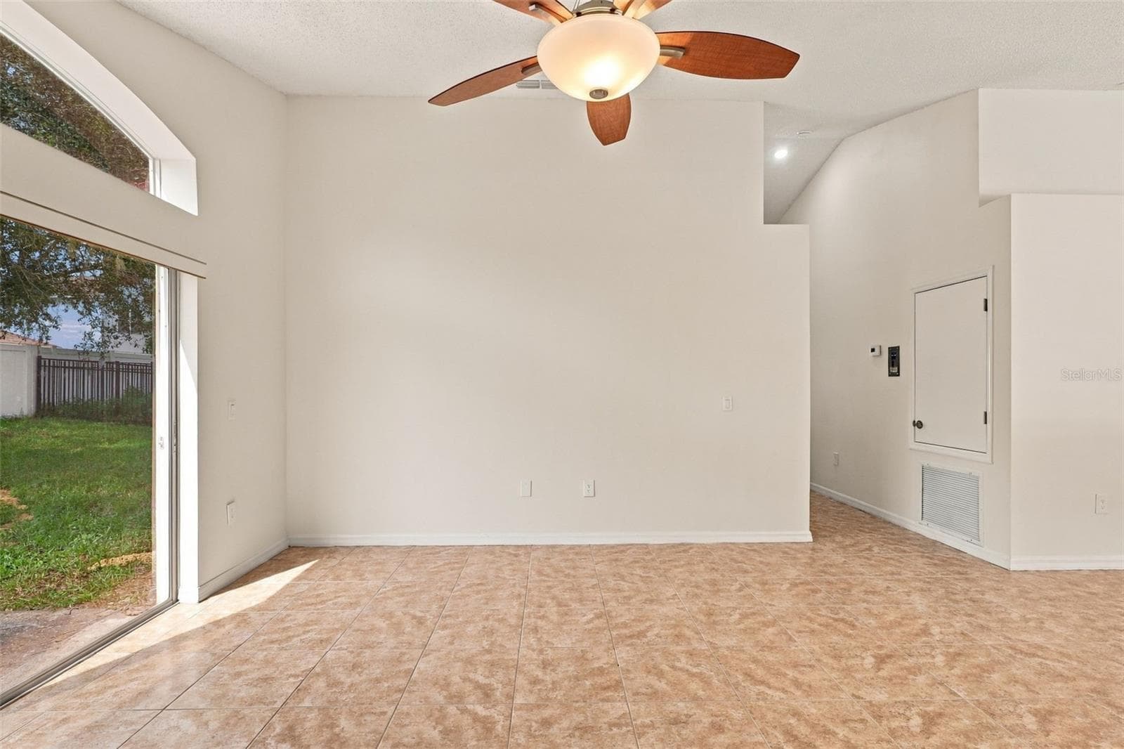 Family Room - 5742 ESSEX ISLE DR, ORLANDO