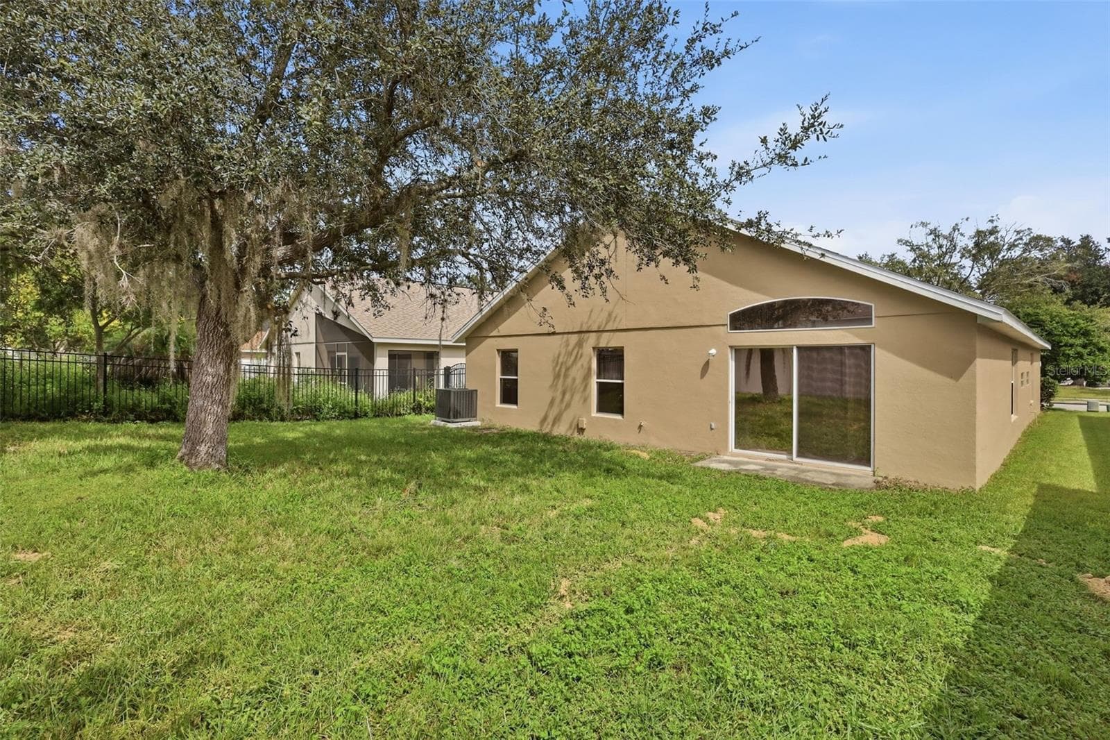 Backyard - 5742 ESSEX ISLE DR, ORLANDO