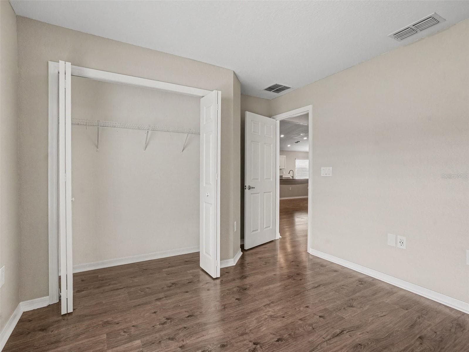 Single Family Residence at 1919 DANES CT, LAKELAND, photo 10 of 19