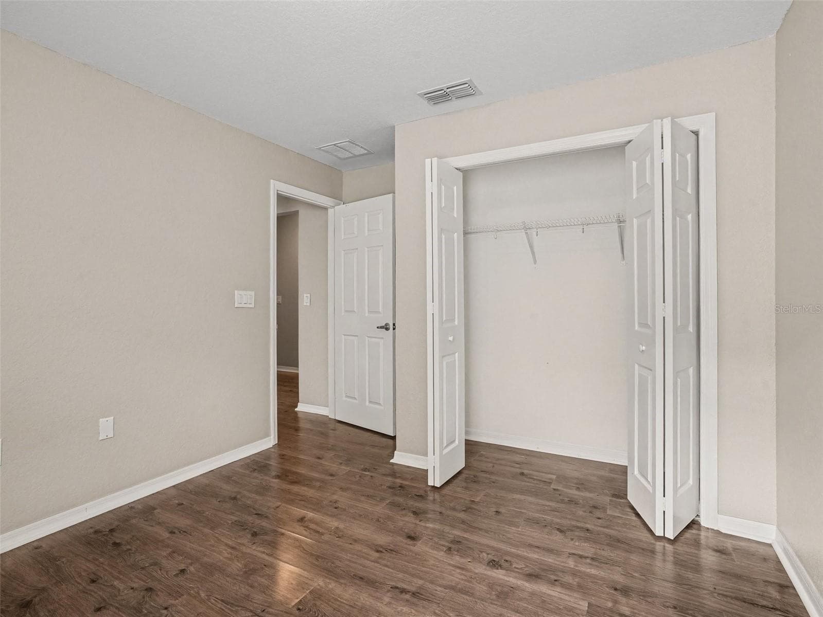 Single Family Residence at 1919 DANES CT, LAKELAND, photo 13 of 19