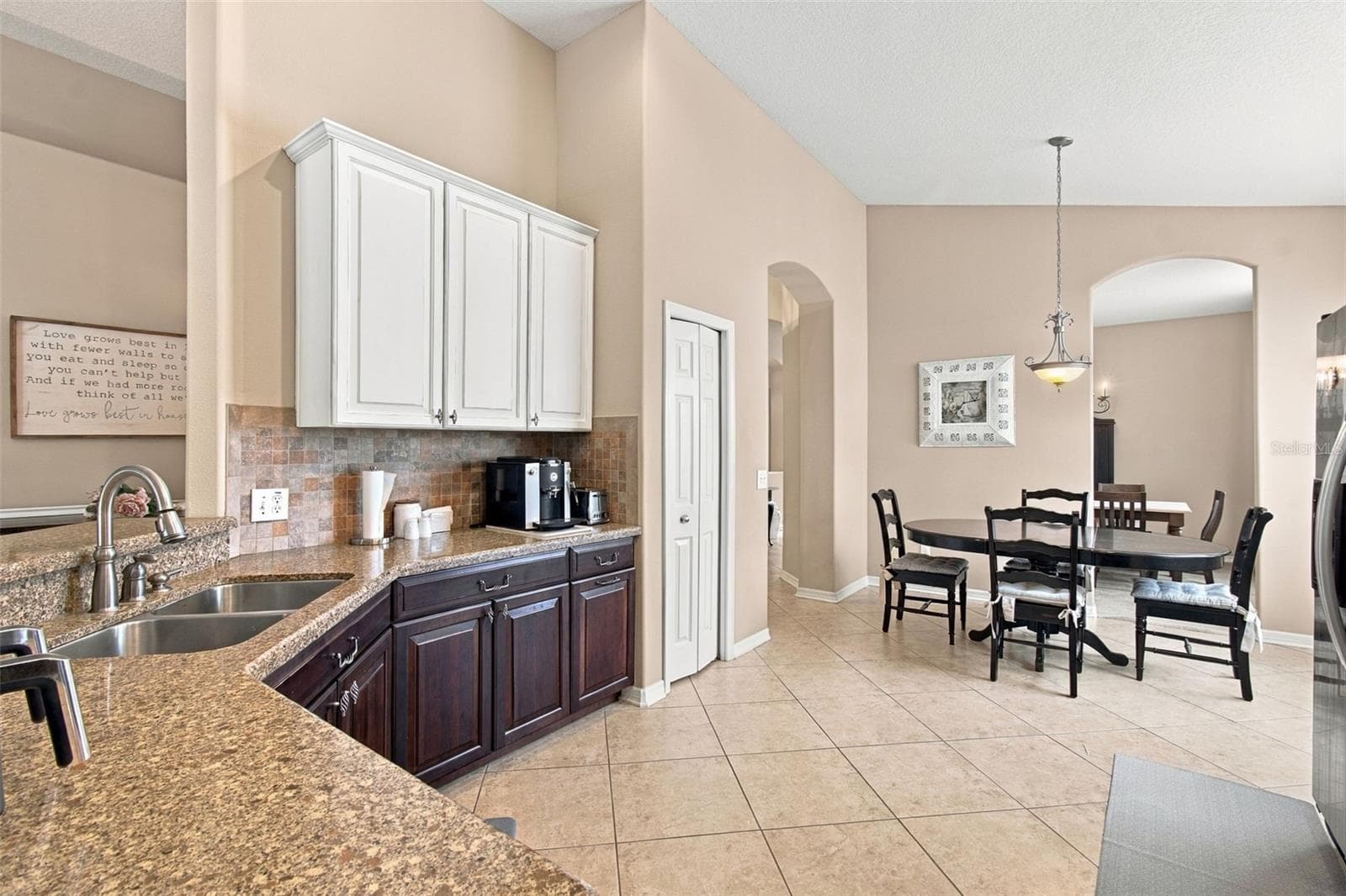 Single Family Residence at 11009 ROCKLEDGE VIEW DR, RIVERVIEW, photo 9 of 92