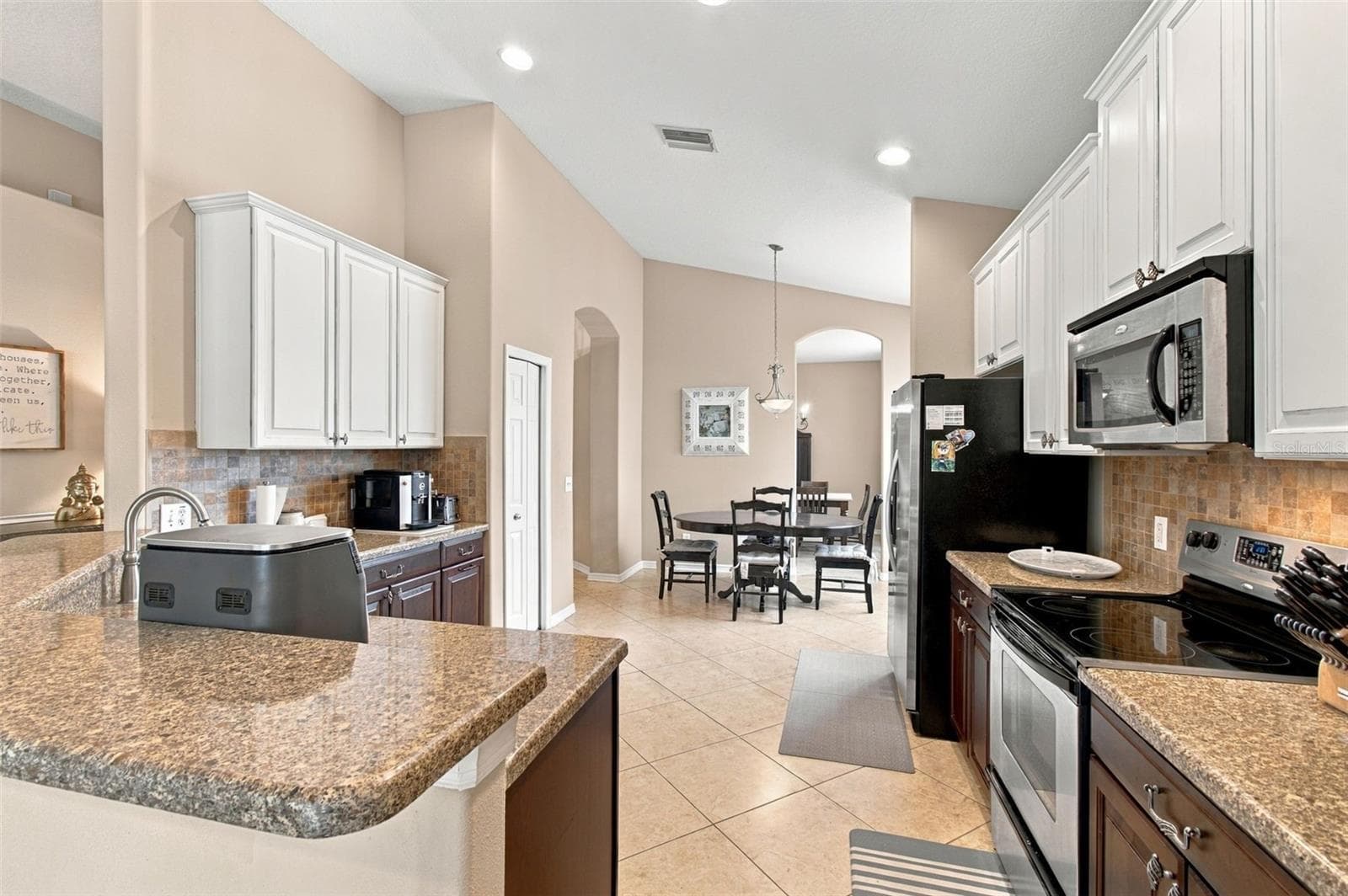 Single Family Residence at 11009 ROCKLEDGE VIEW DR, RIVERVIEW, photo 10 of 92