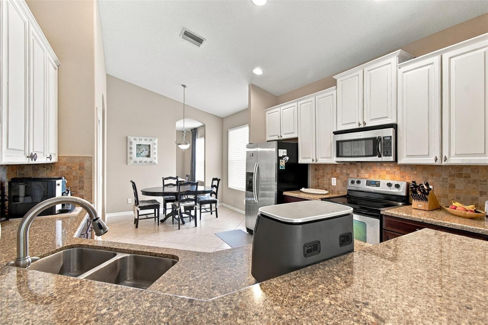 Single Family Residence at 11009 ROCKLEDGE VIEW DR, RIVERVIEW, photo 12 of 92