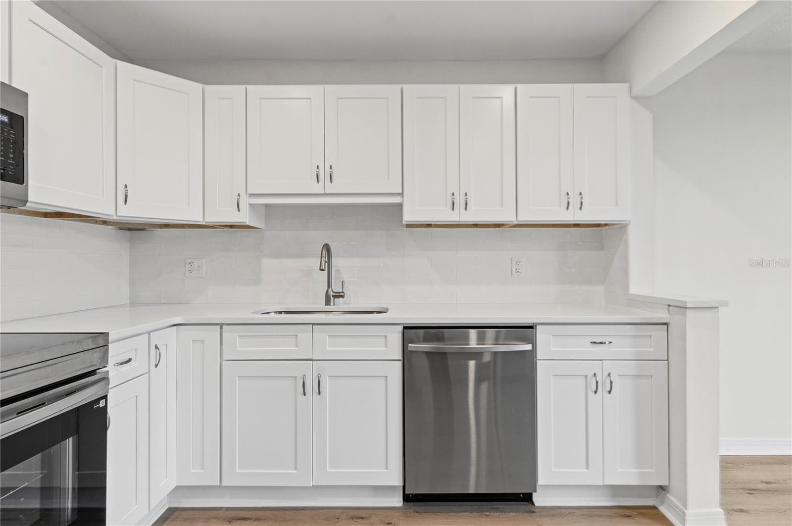 KITCHEN - 4895 BAY ST NE #109, ST PETERSBURG