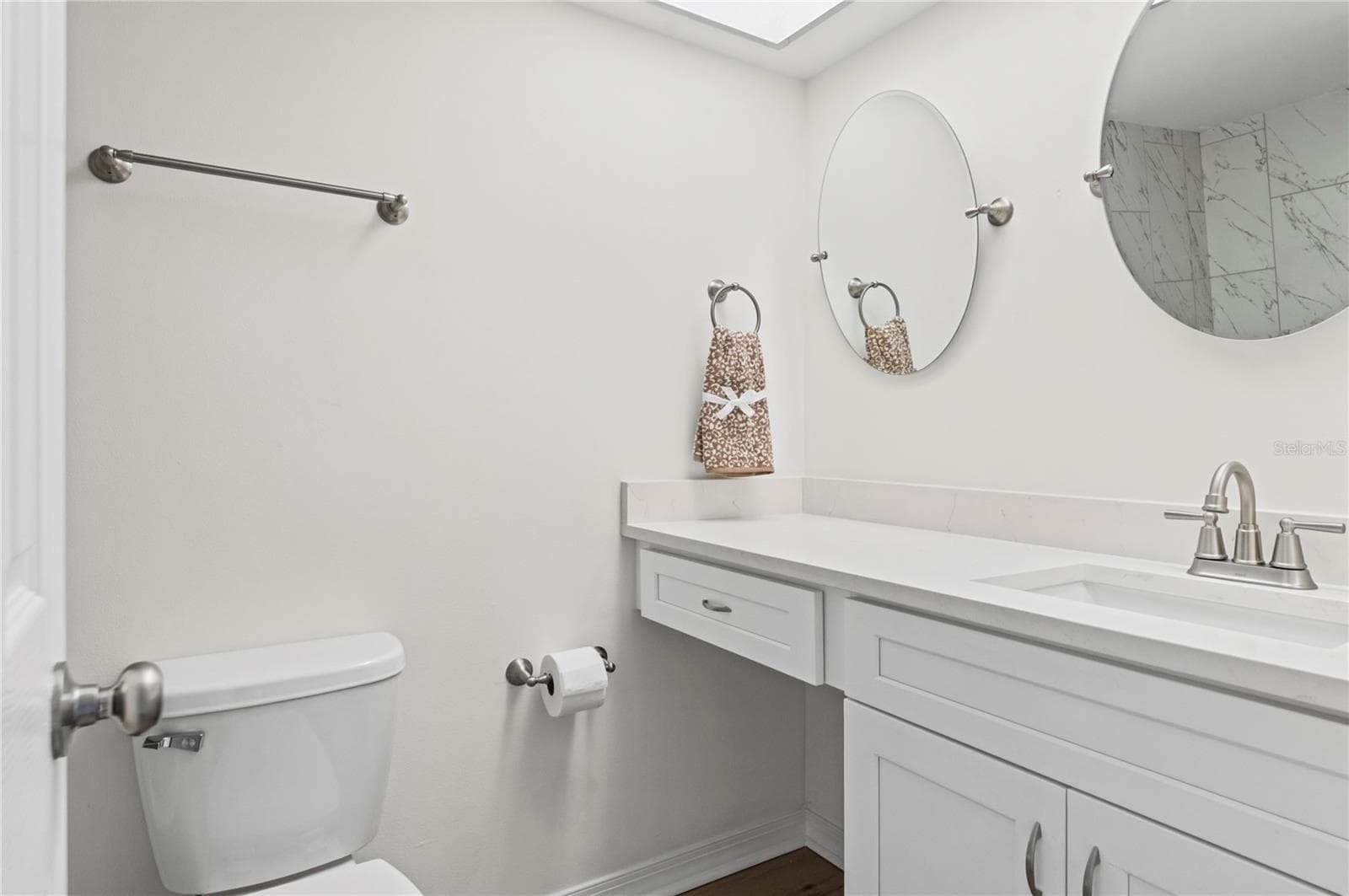 PRIMARY BATH - 4895 BAY ST NE #109, ST PETERSBURG