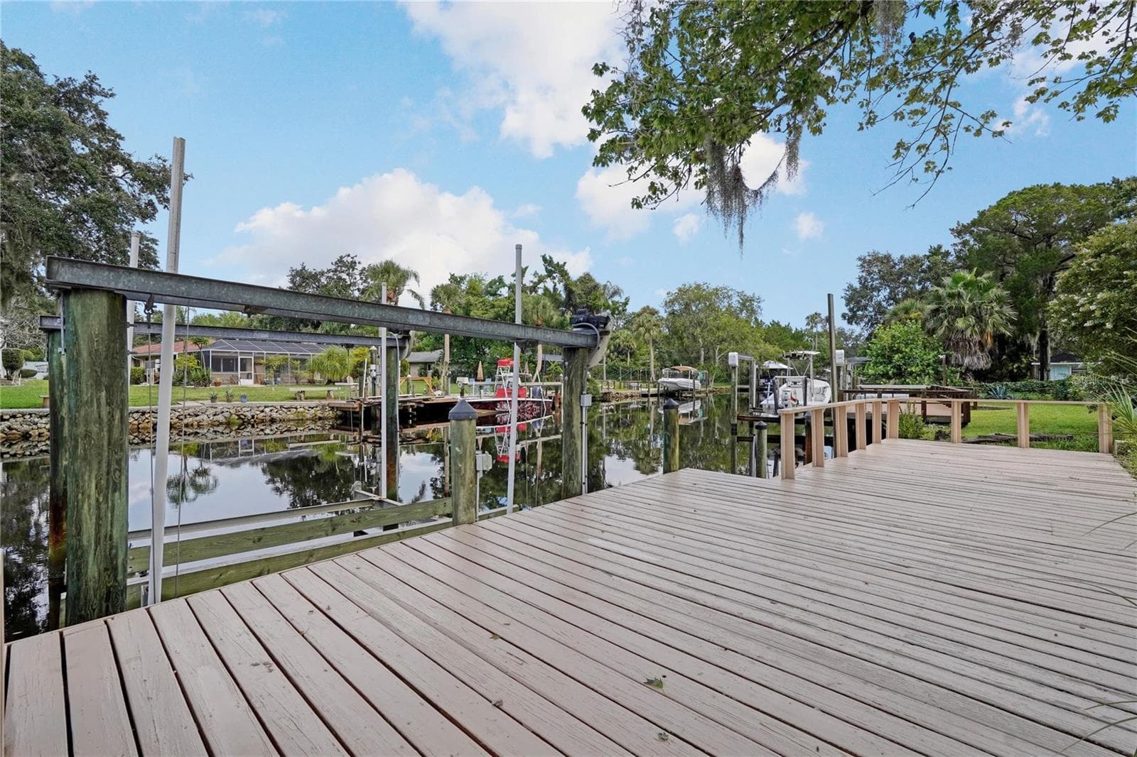 Single Family Residence at 5012 S DEEP WATER PT, HOMOSASSA, photo 2 of 27