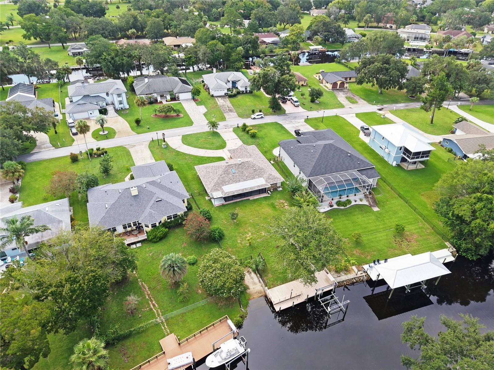 Single Family Residence at 5012 S DEEP WATER PT, HOMOSASSA, photo 3 of 27