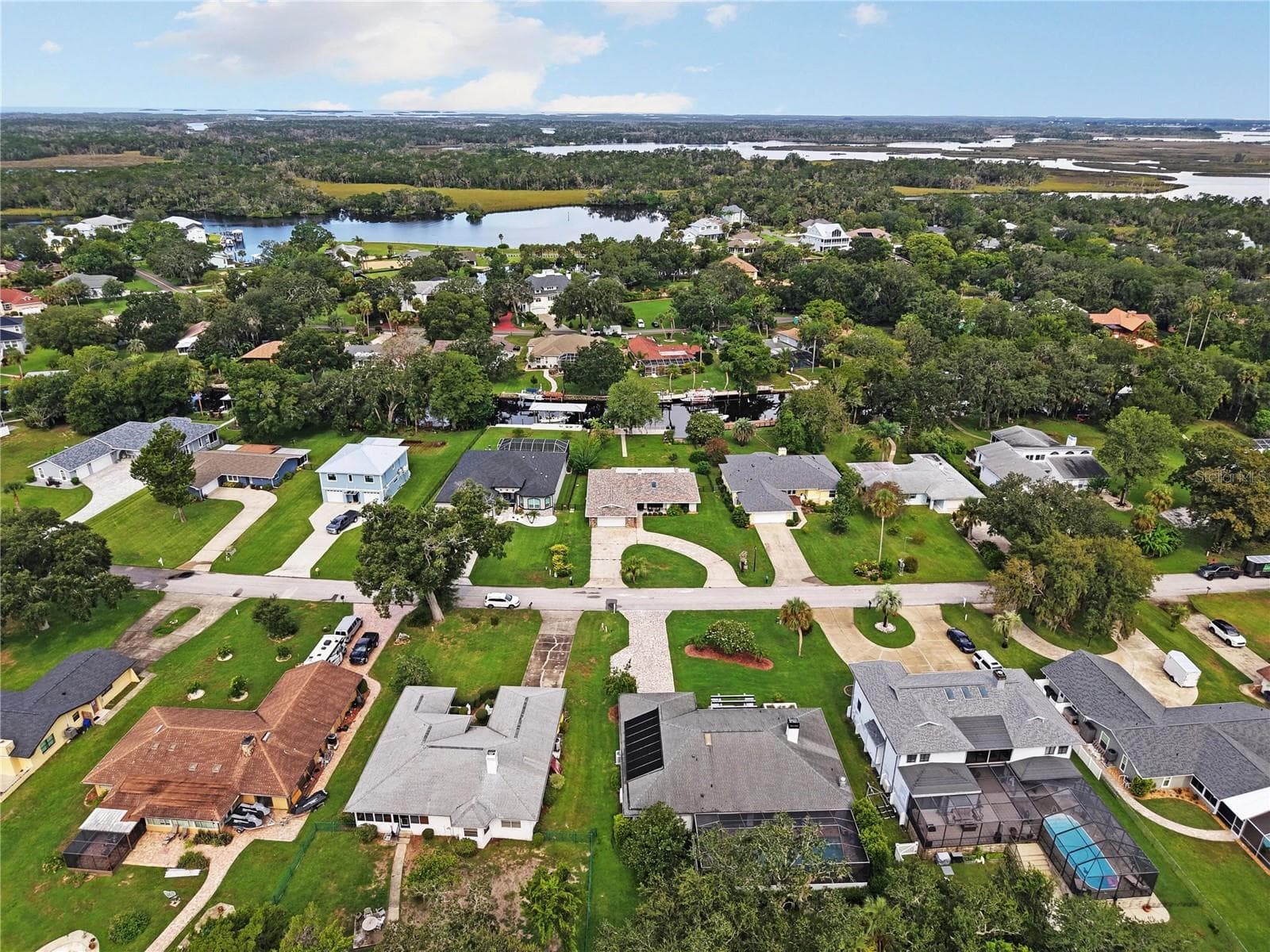 Single Family Residence at 5012 S DEEP WATER PT, HOMOSASSA, photo 4 of 27