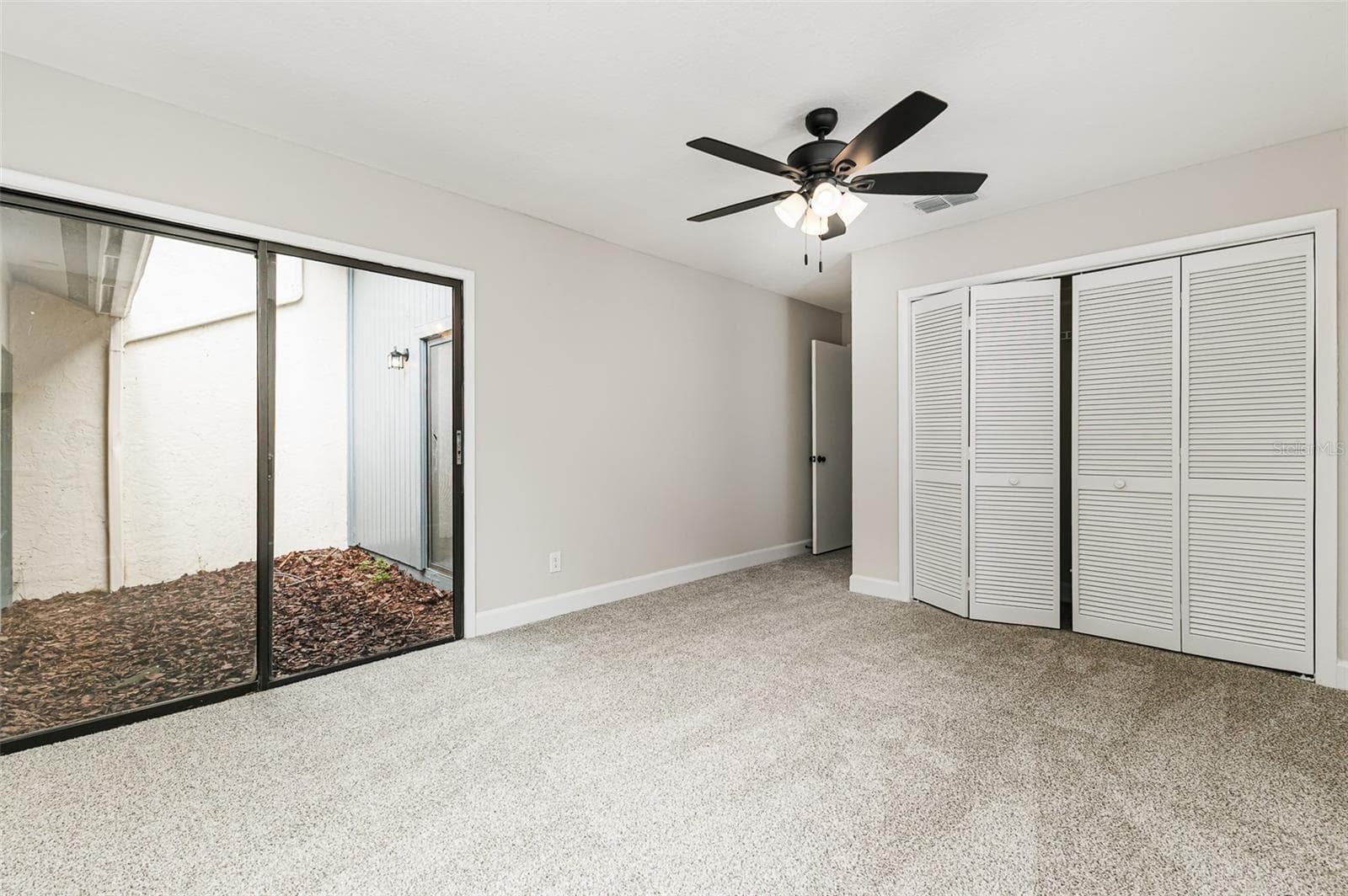 Condominium at 6616 SWEETBRIAR LN, LAKELAND, photo 14 of 25