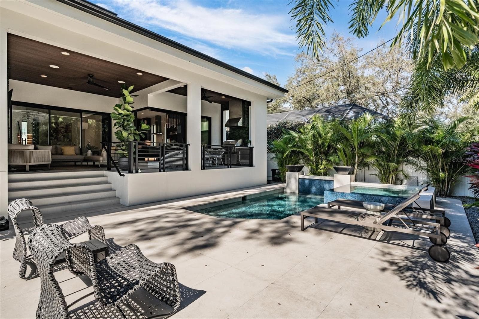 Single Family Residence at 212 S RENELLIE DR, TAMPA, photo 13 of 23