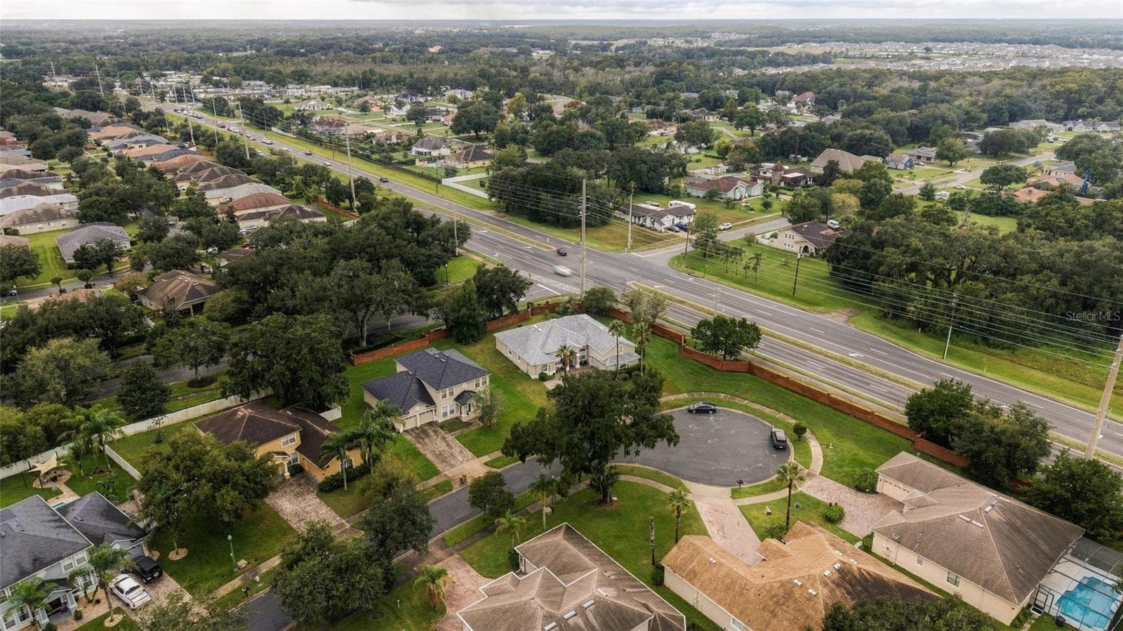 Single Family Residence at 2940 BENTON LN, KISSIMMEE, photo 44 of 46