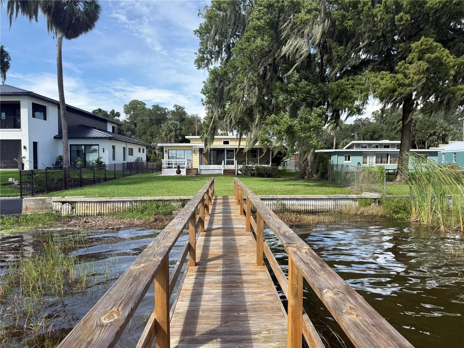 Single Family Residence at 722 LAKE DORA DR, TAVARES, photo 3 of 60