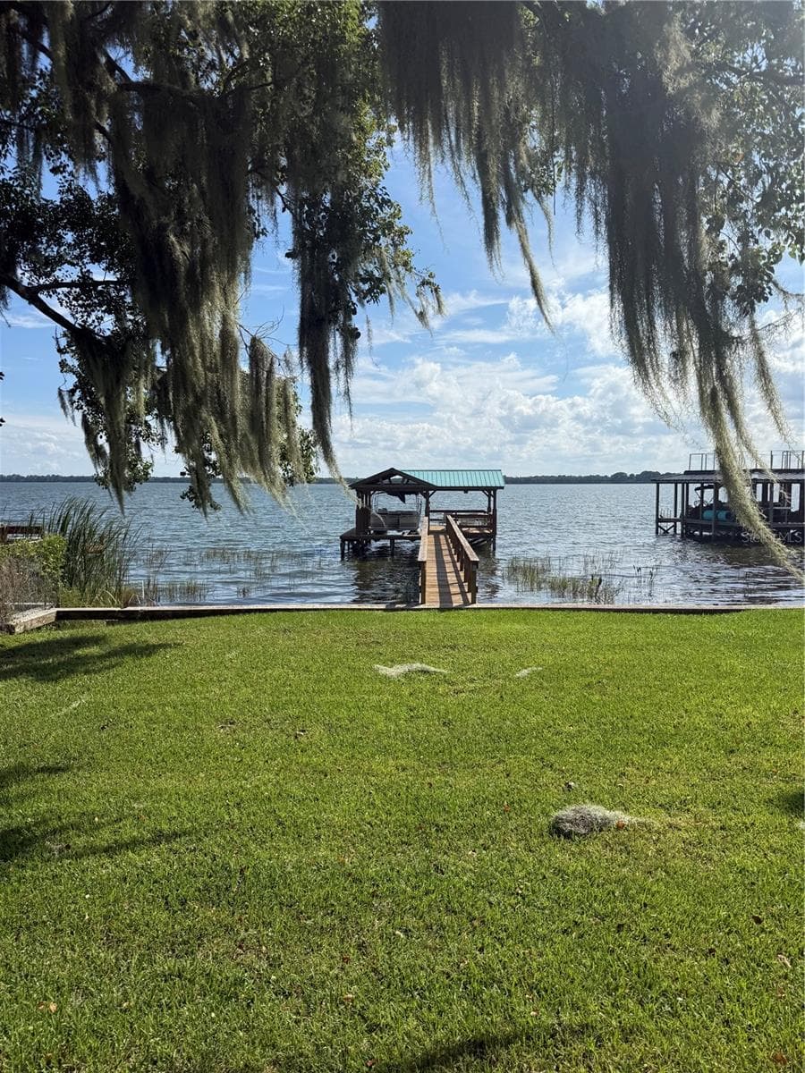 Single Family Residence at 722 LAKE DORA DR, TAVARES, photo 5 of 60