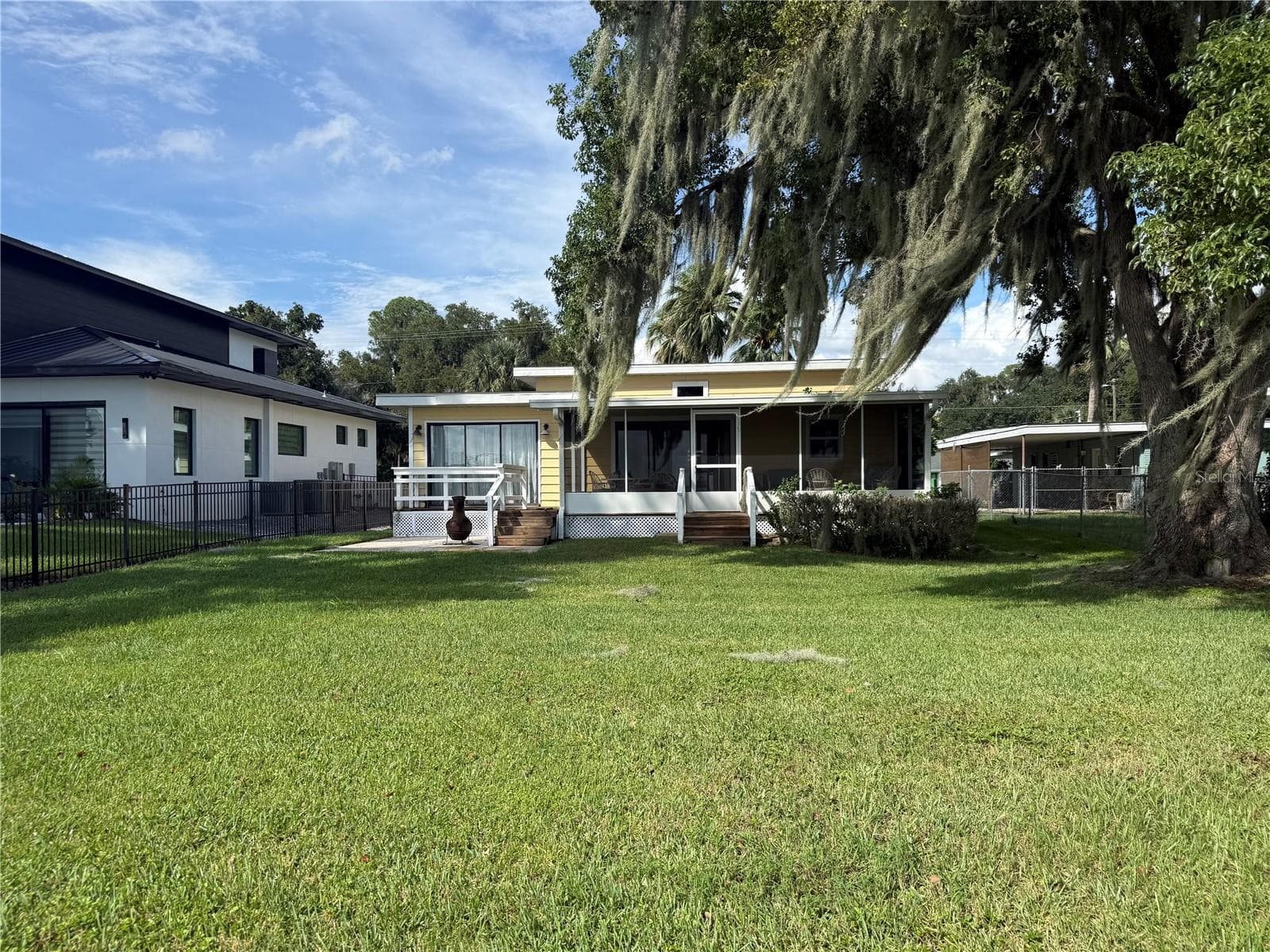 Single Family Residence at 722 LAKE DORA DR, TAVARES, photo 9 of 60