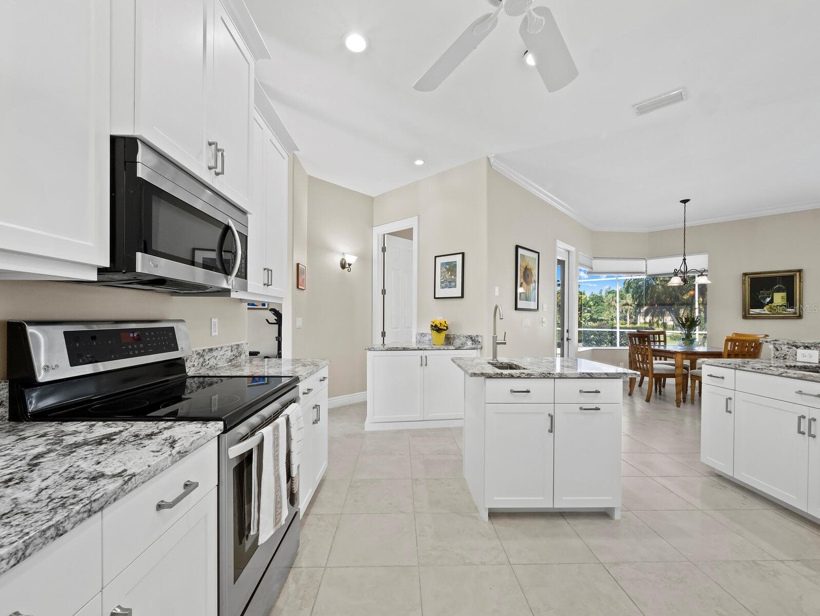 Single Family Residence at 6643 BUTLERS CREST DR, BRADENTON, photo 15 of 57