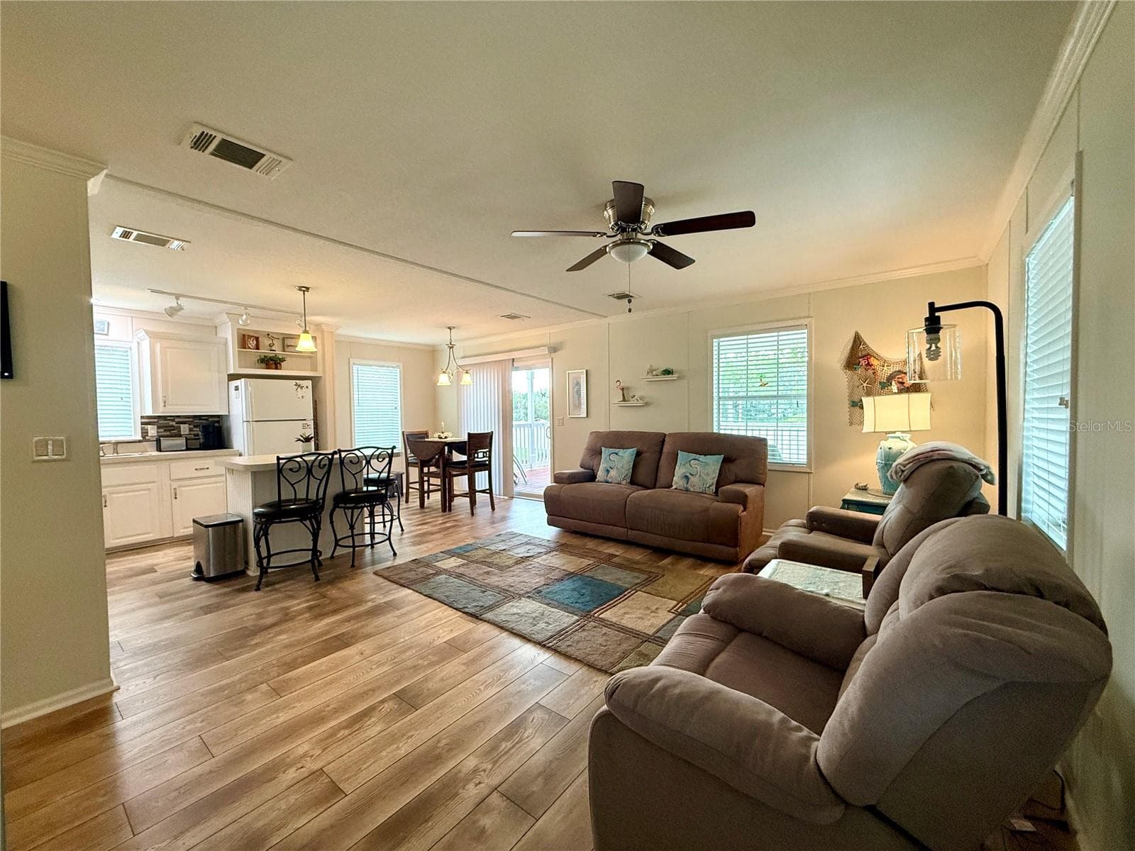 Manufactured Home at 260 S PORT ROYAL LN, APOLLO BEACH, photo 3 of 19