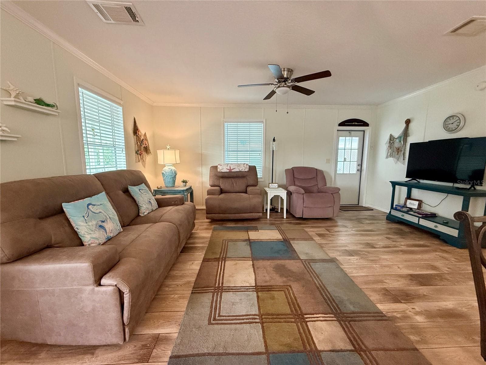 Manufactured Home at 260 S PORT ROYAL LN, APOLLO BEACH, photo 4 of 19